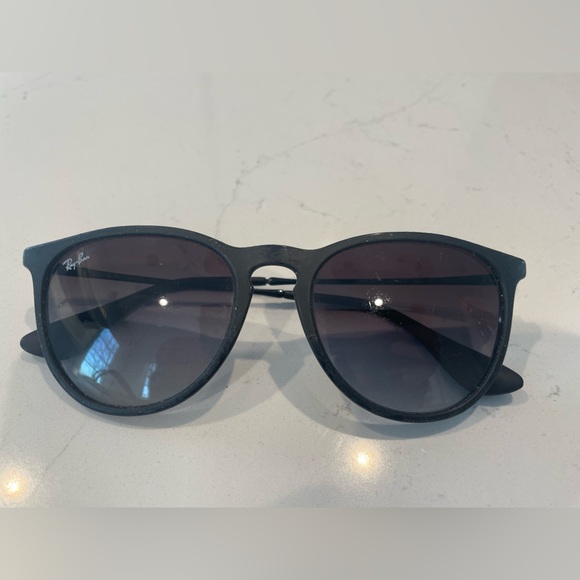 Ray-Ban Accessories - Ray ban sunglasses. Black